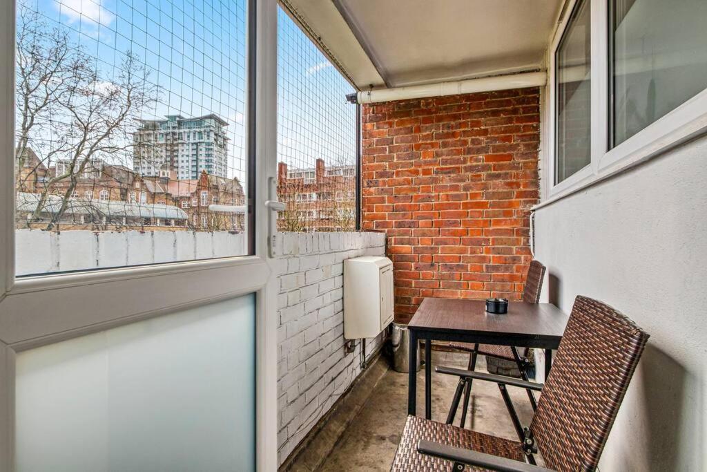 Peaceful 2-Bed South Bank Apartment London Exterior photo